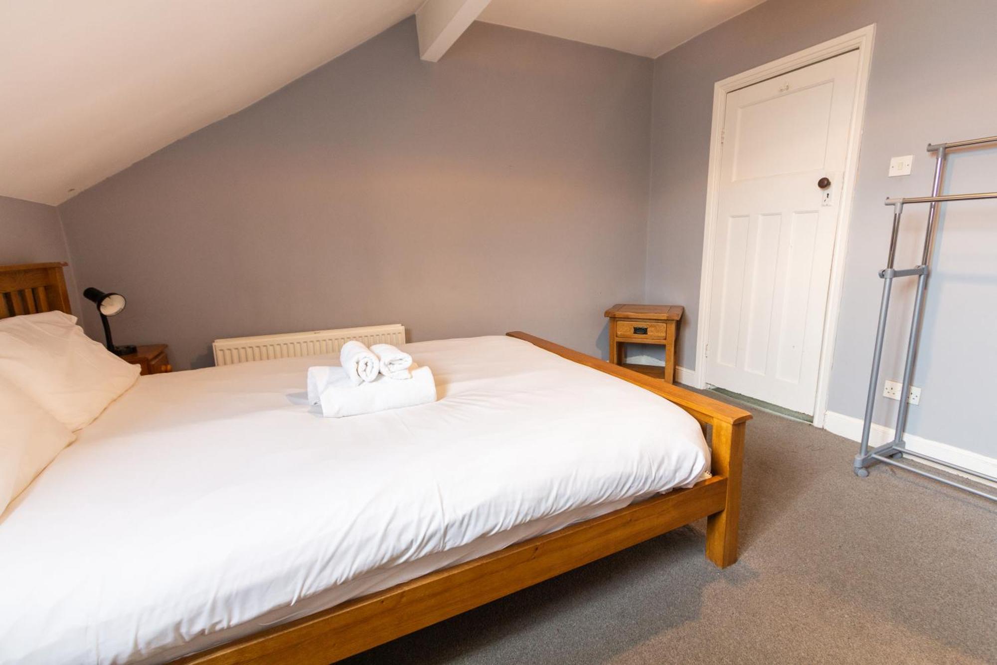 Homely Ensuite Room Near City Centre マンチェスター エクステリア 写真