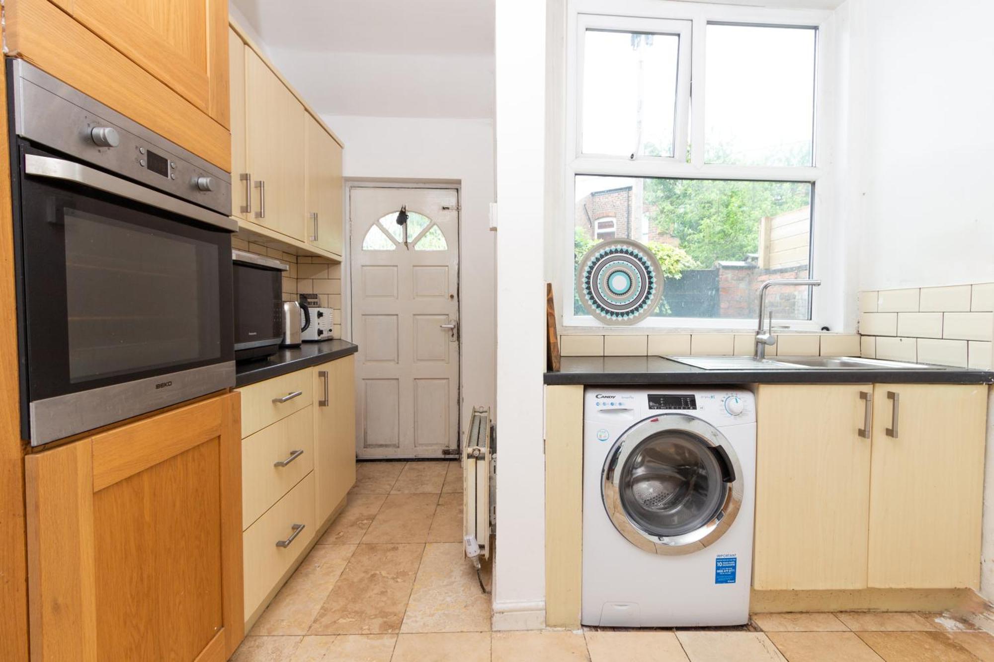 Homely Ensuite Room Near City Centre マンチェスター エクステリア 写真